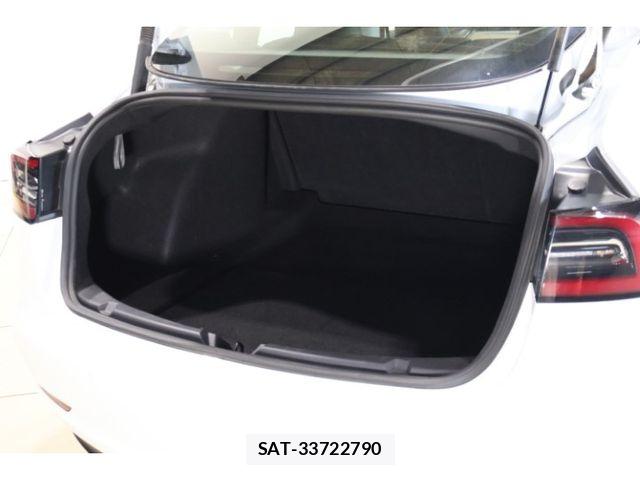 Tesla MODEL 3 2021-08 8882618-13