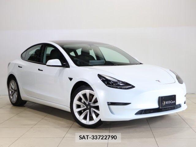 Tesla MODEL 3 2021-08 8882618-5