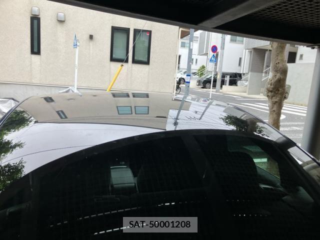 Tesla MODEL 3 2022-03 8882617-4