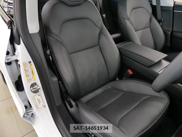Tesla MODEL 3 2023-12 8884487-15
