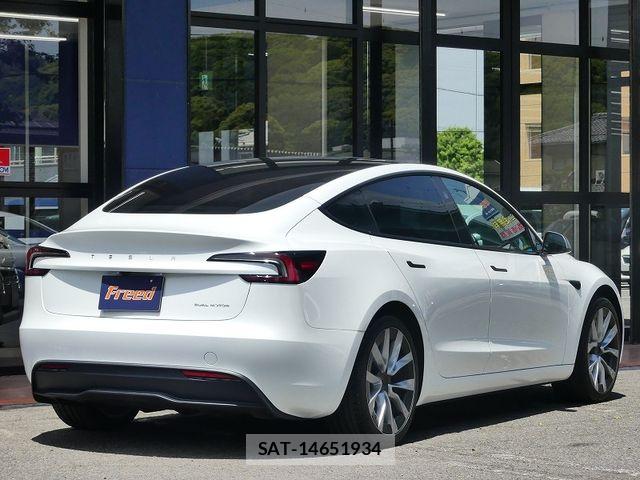 Tesla MODEL 3 2023-12 8884487-1