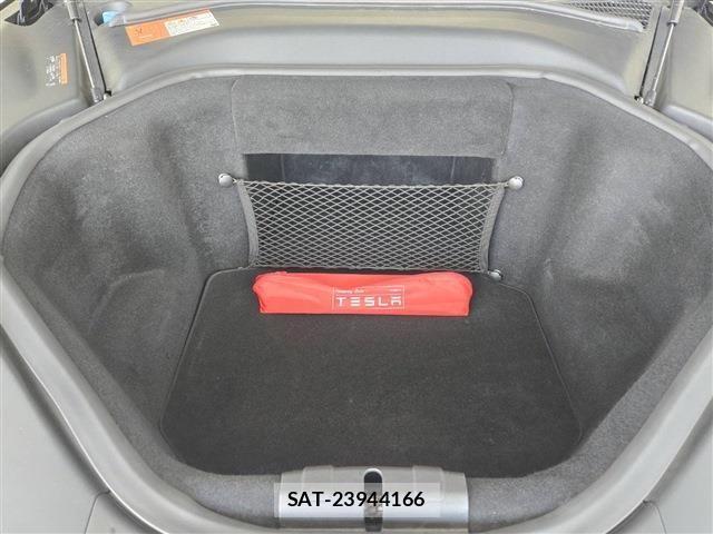 Tesla MODEL S 2014-12 1103510-9