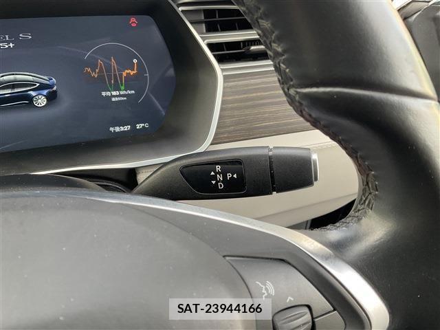 Tesla MODEL S 2014-12 1103510-18
