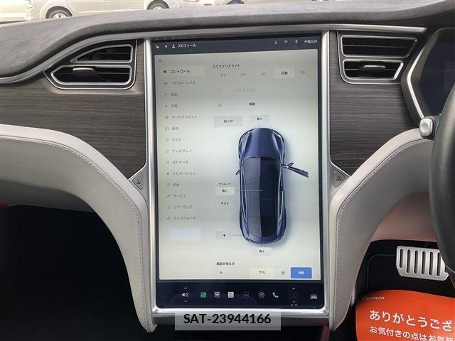 Tesla MODEL S 2014-12 1103510-23