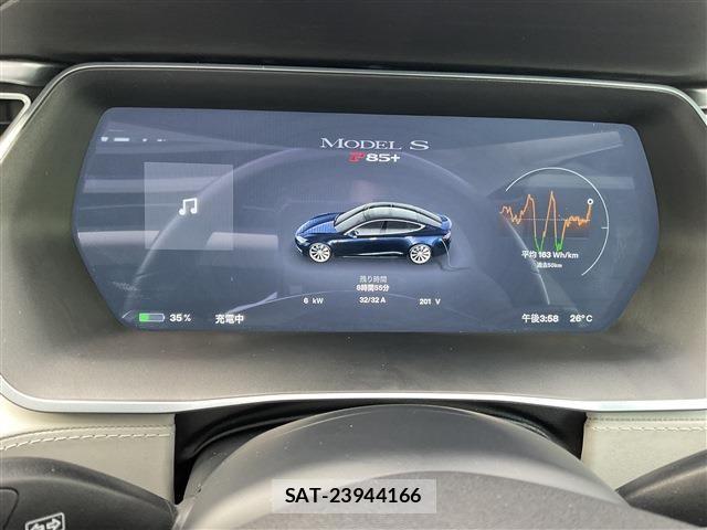 Tesla MODEL S 2014-12 1103510-24