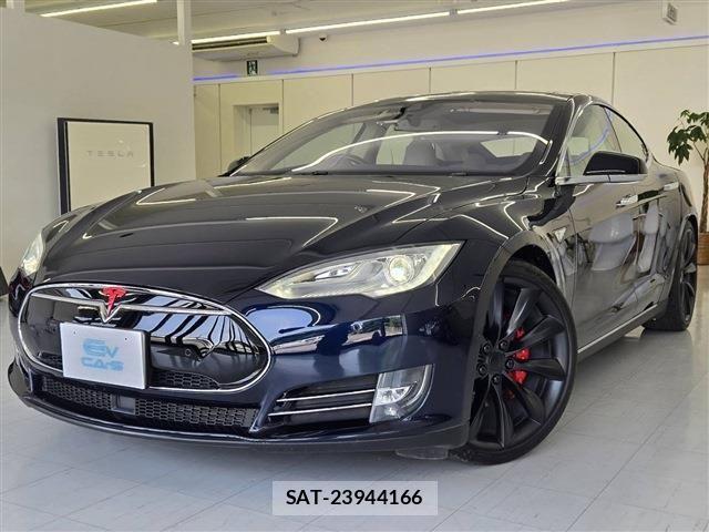 Tesla MODEL S 2014-12 1103510-2