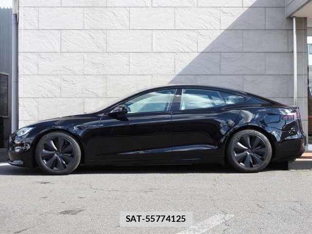 Tesla MODEL S 2023-10 8038759-14