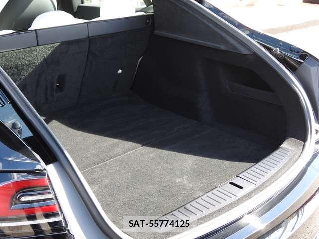 Tesla MODEL S 2023-10 8038759-16