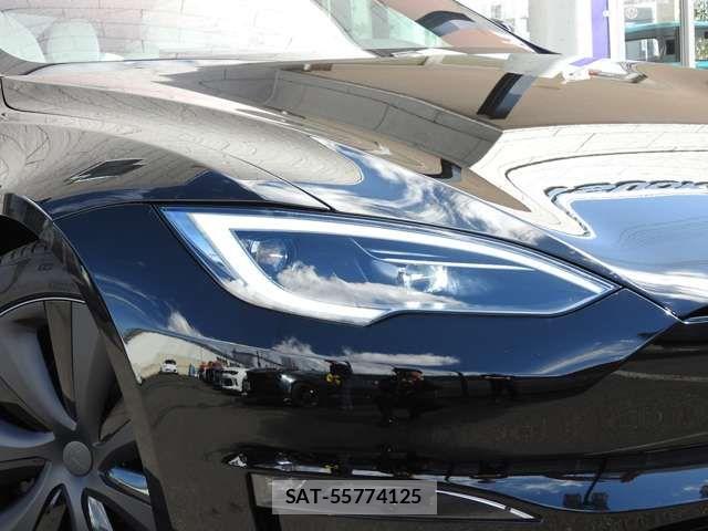 Tesla MODEL S 2023-10 8038759-18