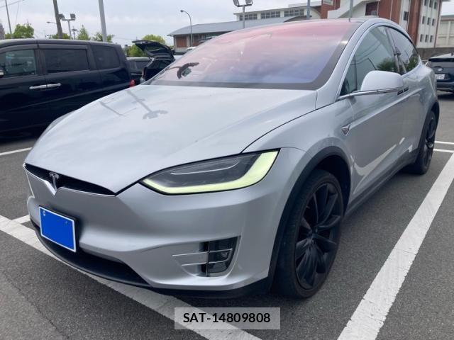 Tesla MODEL X 2017-12 6504177-1