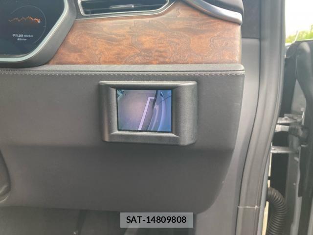 Tesla MODEL X 2017-12 6504177-6