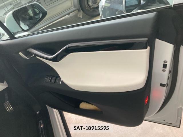 Tesla MODEL X 2020-12 8317648-15
