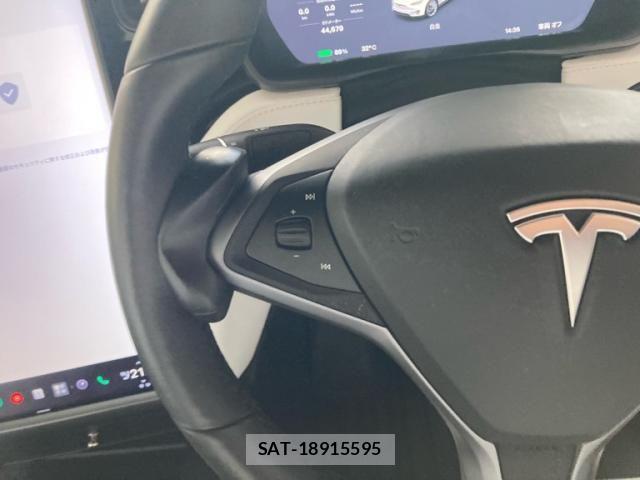 Tesla MODEL X 2020-12 8317648-18