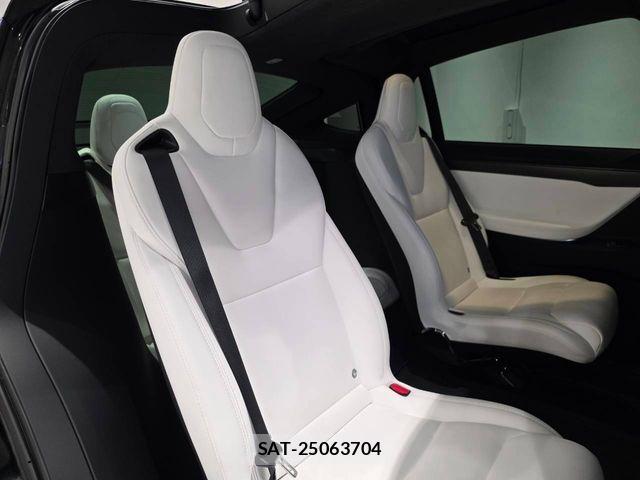 Tesla MODEL X 2020-09 8746355-1