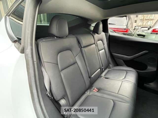 Tesla MODEL Y 2022-11 616107-14