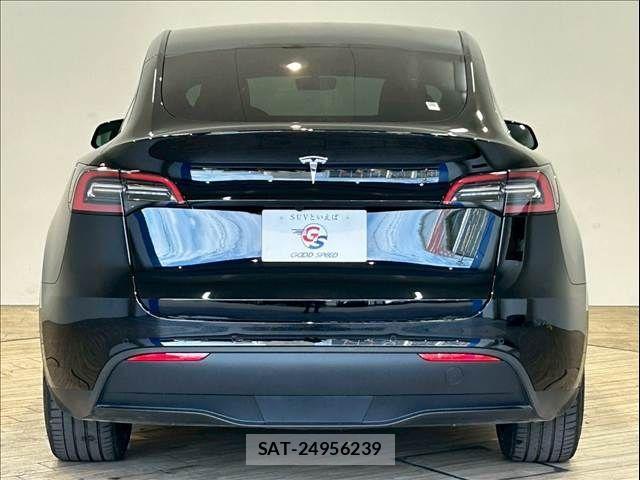 Tesla MODEL Y 2022-09 1293894-12