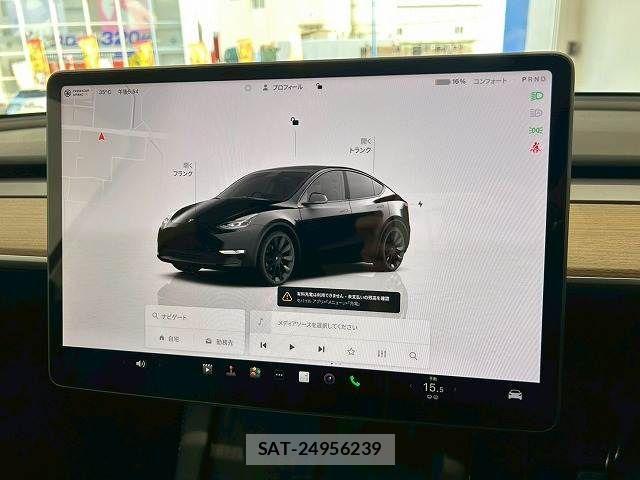 Tesla MODEL Y 2022-09 1293894-2