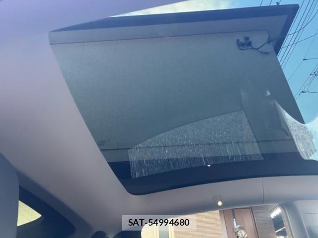 Tesla MODEL Y 2023-02 2101270-16