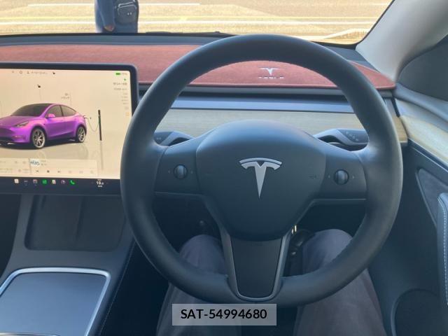 Tesla MODEL Y 2023-02 2101270-18