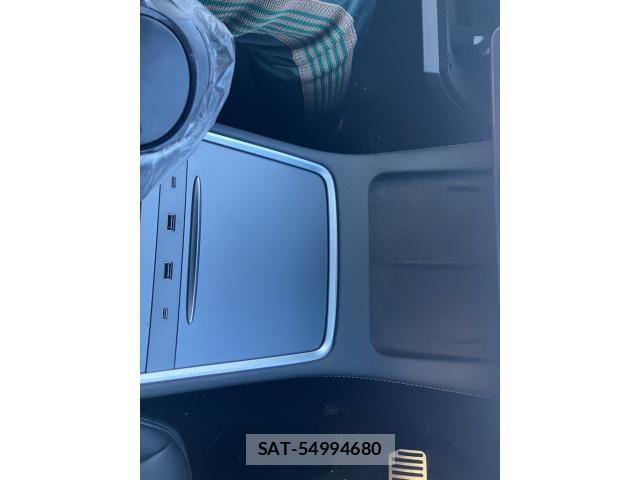 Tesla MODEL Y 2023-02 2101270-23