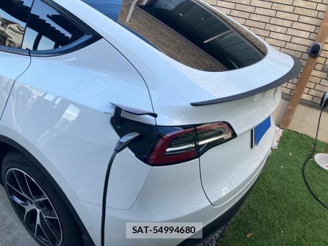 Tesla MODEL Y 2023-02 2101270-3