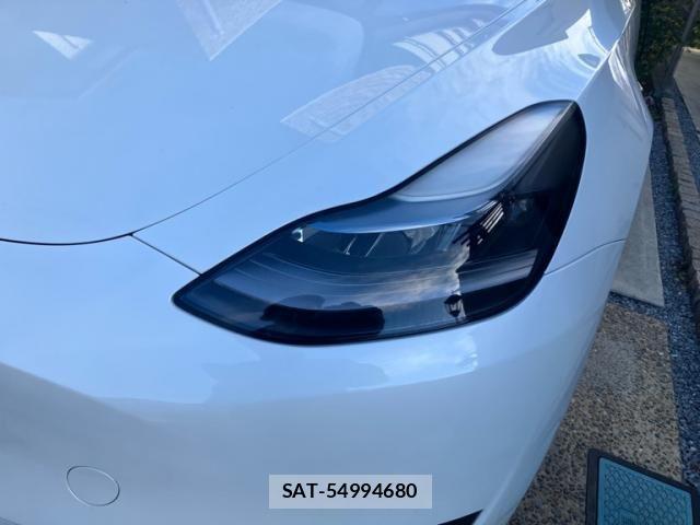 Tesla MODEL Y 2023-02 2101270-5