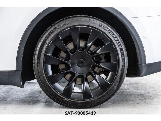 Tesla MODEL Y 2023-03 4990906-10