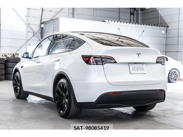 Tesla MODEL Y 2023-03 4990906-7