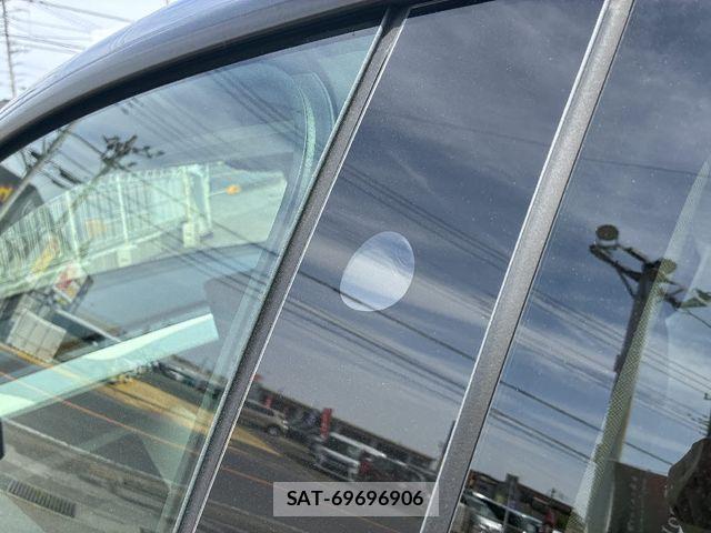 Tesla MODEL Y 2025-01 6504178-29
