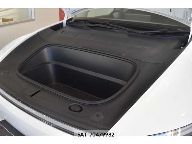 Tesla MODEL Y 2025-12 6615256-9