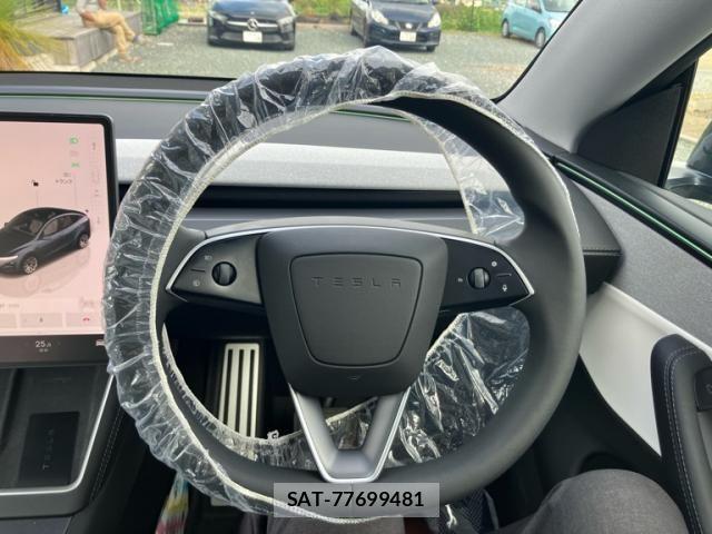 Tesla MODEL Y 2025-05 6914523-17