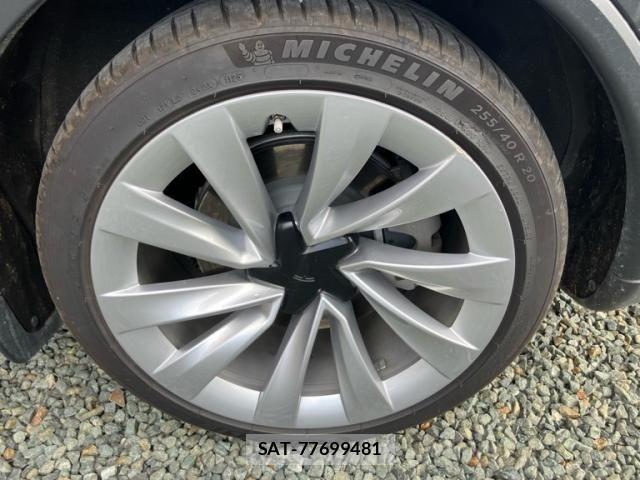 Tesla MODEL Y 2025-05 6914523-4