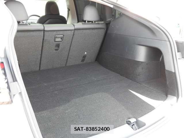 Tesla MODEL Y 2023-06 7226134-16