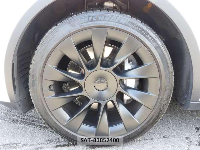 Tesla MODEL Y 2023-06 7226134-19