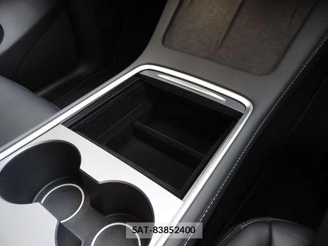 Tesla MODEL Y 2023-06 7226134-8