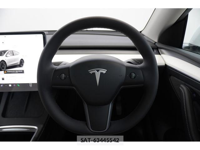 Tesla MODEL Y 2024-12 7252595-10