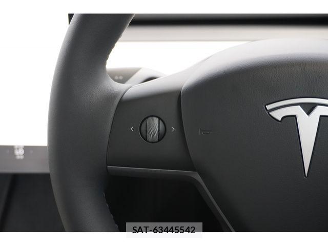 Tesla MODEL Y 2024-12 7252595-13