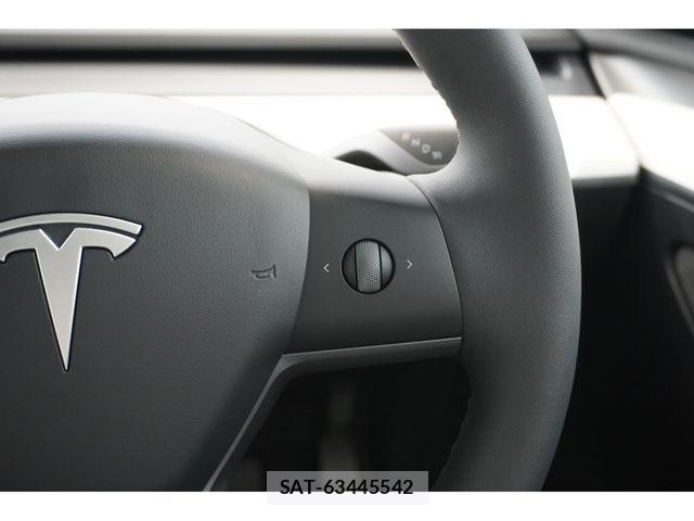Tesla MODEL Y 2024-12 7252595-14
