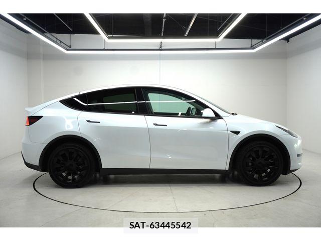Tesla MODEL Y 2024-12 7252595-3