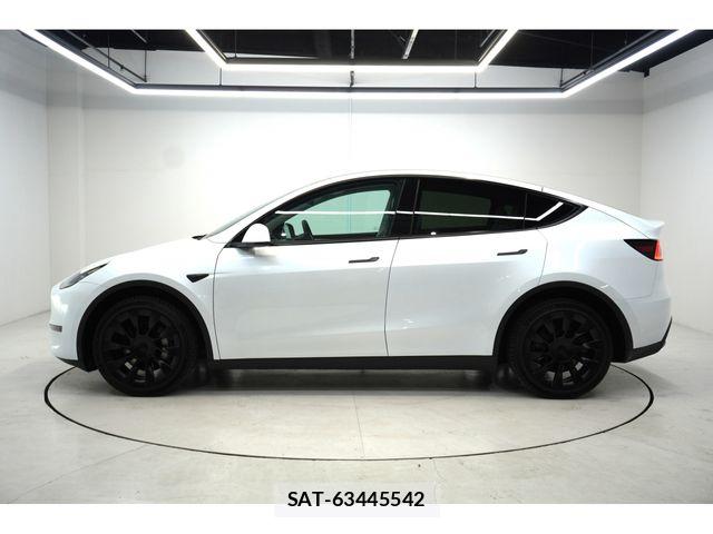 Tesla MODEL Y 2024-12 7252595-4