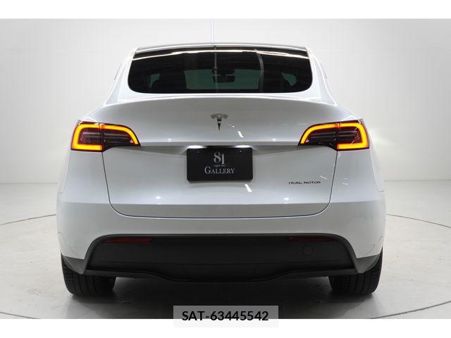 Tesla MODEL Y 2024-12 7252595-6