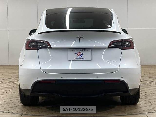 Tesla MODEL Y 2023-06 7252589-14