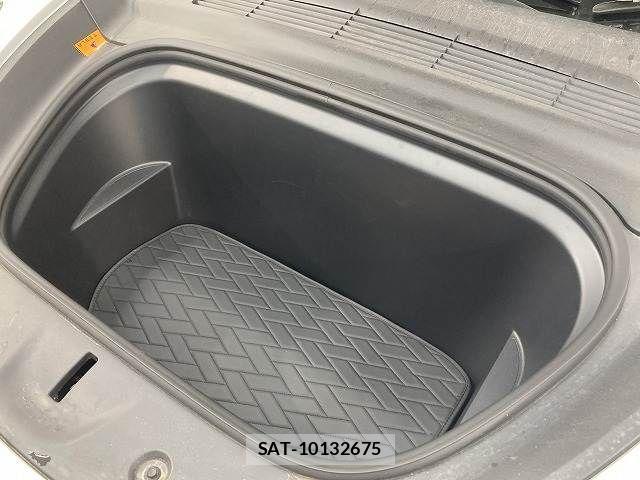 Tesla MODEL Y 2023-06 7252589-17