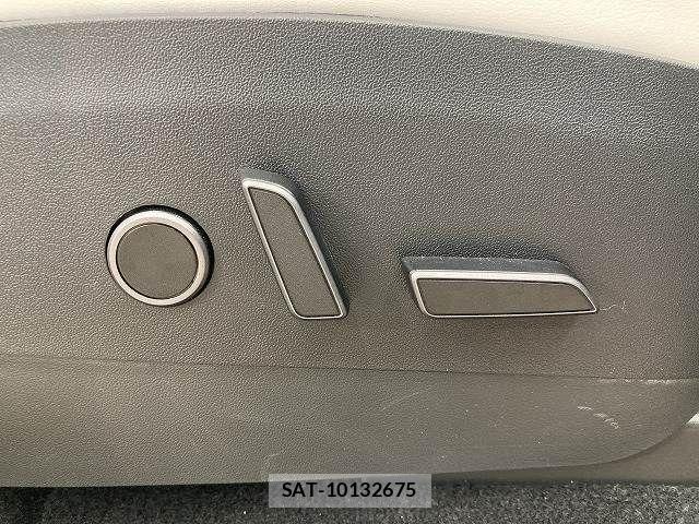Tesla MODEL Y 2023-06 7252589-5
