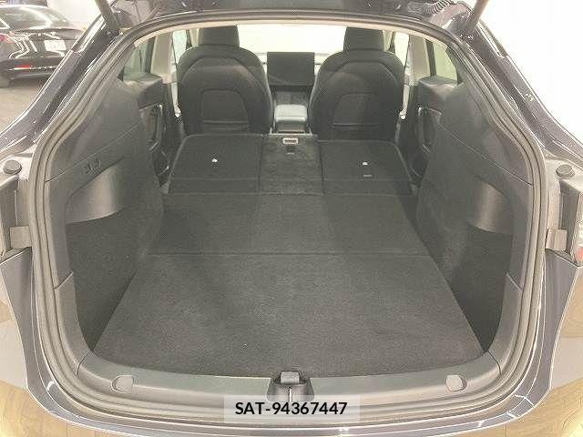 Tesla MODEL Y 2023-08 7252590-13