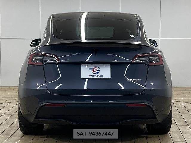 Tesla MODEL Y 2023-08 7252590-14