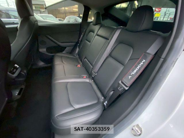 Tesla MODEL Y 2024-01 7360170-13