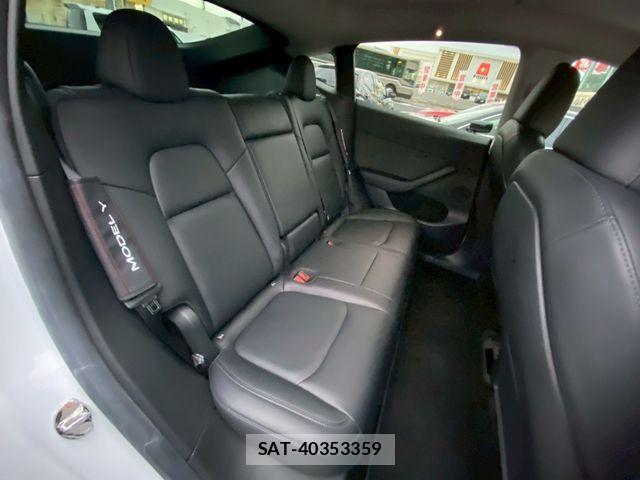 Tesla MODEL Y 2024-01 7360170-14
