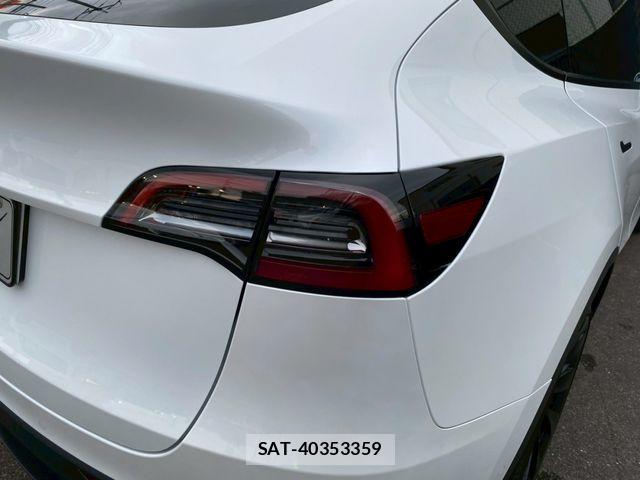 Tesla MODEL Y 2024-01 7360170-18