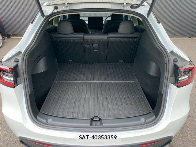Tesla MODEL Y 2024-01 7360170-19